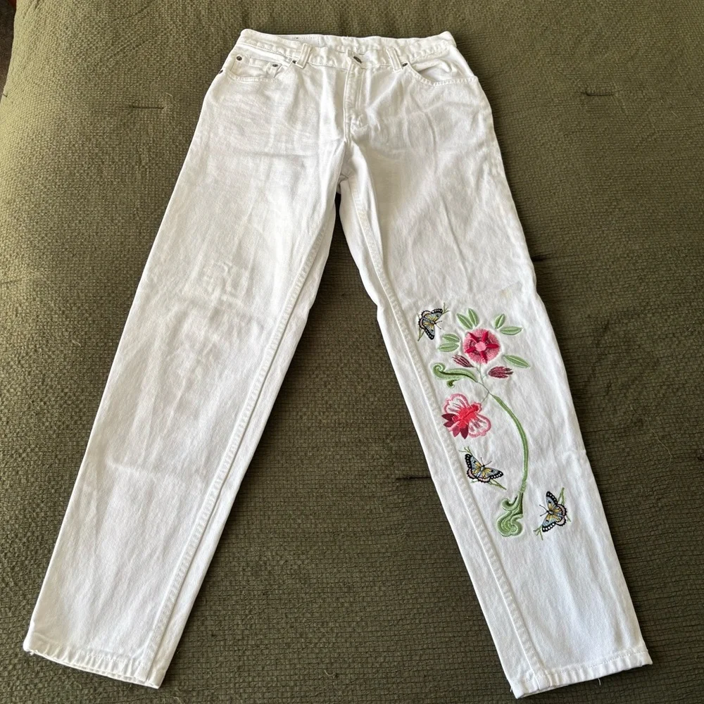 💐Levi Strauss~550 Vintage Floral Embroidered Relaxed Fit Tapered Leg Jeans - Picture 1 of 6